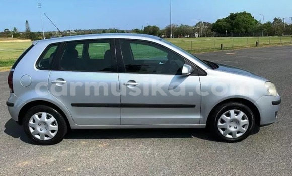 Tenga Tsaru Volkswagen Polo Sirivha Mota in Mapopoma eVhitori in Matabeleland North Tenga Tsaru Volkswagen Polo Sirivha Mota in Mapopoma eVhitori in Matabeleland North