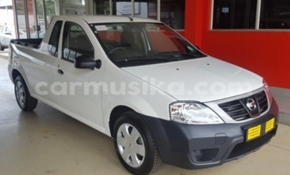 Acheter Occasion Voiture Nissan NV200 Blanc à Beitbridge, Matabeleland South Acheter Occasion Voiture Nissan NV200 Blanc à Beitbridge, Matabeleland South