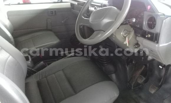 Buy Used Toyota Land Cruiser White Car in Beitbridge in Matabeleland South Buy Used Toyota Land Cruiser White Car in Beitbridge in Matabeleland South