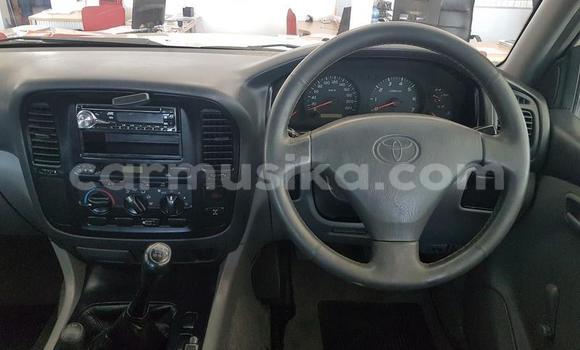 Buy Used Toyota Land Cruiser Silver Car in Beitbridge in Matabeleland South Buy Used Toyota Land Cruiser Silver Car in Beitbridge in Matabeleland South