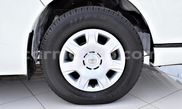 Buy Used Toyota 2000GT White Car in Beitbridge in Matabeleland South Buy Used Toyota 2000GT White Car in Beitbridge in Matabeleland South