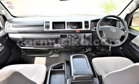 Buy Used Toyota 2000GT White Car in Beitbridge in Matabeleland South Buy Used Toyota 2000GT White Car in Beitbridge in Matabeleland South