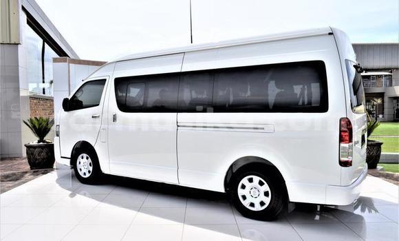 Buy Used Toyota 2000GT White Car in Beitbridge in Matabeleland South Buy Used Toyota 2000GT White Car in Beitbridge in Matabeleland South