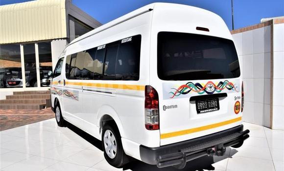 Buy Used Toyota 2000GT White Car in Beitbridge in Matabeleland South Buy Used Toyota 2000GT White Car in Beitbridge in Matabeleland South