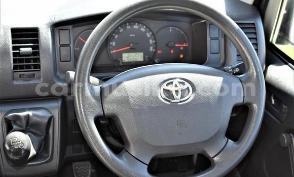 Buy Used Toyota 2000GT White Car in Beitbridge in Matabeleland South Buy Used Toyota 2000GT White Car in Beitbridge in Matabeleland South