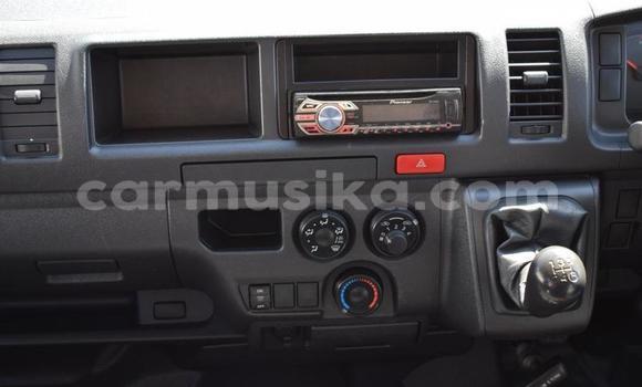 Buy Used Toyota 2000GT White Car in Beitbridge in Matabeleland South Buy Used Toyota 2000GT White Car in Beitbridge in Matabeleland South