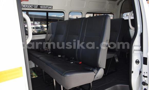 Buy Used Toyota 2000GT White Car in Beitbridge in Matabeleland South Buy Used Toyota 2000GT White Car in Beitbridge in Matabeleland South