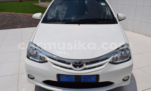 Acheter Occasion Voiture Toyota Etios Blanc à Beitbridge, Matabeleland South Acheter Occasion Voiture Toyota Etios Blanc à Beitbridge, Matabeleland South