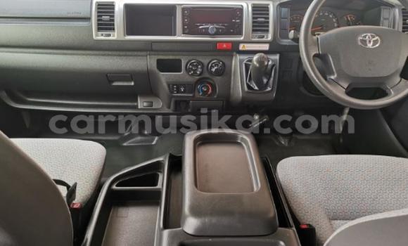 Buy Used Toyota 2000GT White Car in Beitbridge in Matabeleland South Buy Used Toyota 2000GT White Car in Beitbridge in Matabeleland South