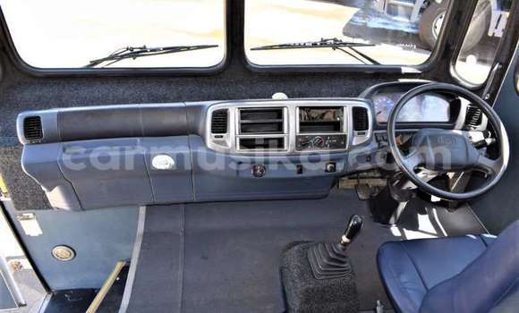 Buy Used Hino 300 Series White Truck in Beitbridge in Matabeleland South Buy Used Hino 300 Series White Truck in Beitbridge in Matabeleland South