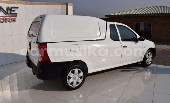 Tenga Tsaru Nissan NP 300 Chena Mota in Beitbridge in Matabeleland South Tenga Tsaru Nissan NP 300 Chena Mota in Beitbridge in Matabeleland South