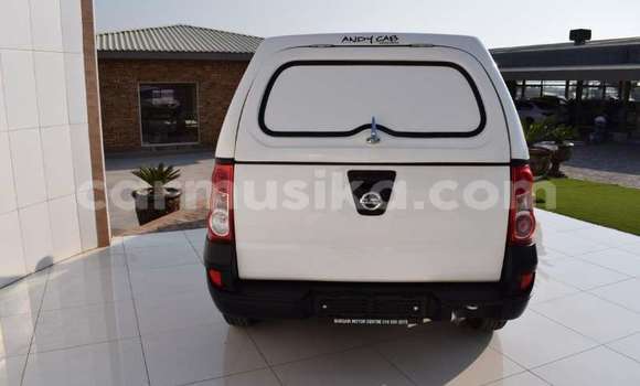 Tenga Tsaru Nissan NP 300 Chena Mota in Beitbridge in Matabeleland South Tenga Tsaru Nissan NP 300 Chena Mota in Beitbridge in Matabeleland South