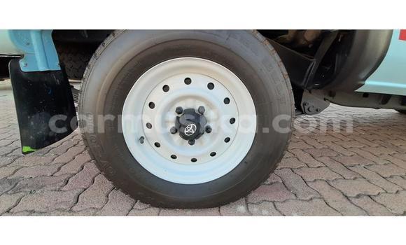 Acheter Occasion Voiture Toyota Hilux Bleu à Beitbridge, Matabeleland South Acheter Occasion Voiture Toyota Hilux Bleu à Beitbridge, Matabeleland South