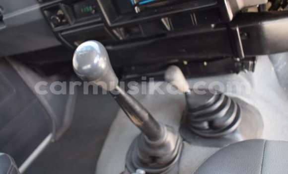 Acheter Occasion Voiture Toyota Land Cruiser Blanc à Beitbridge, Matabeleland South Acheter Occasion Voiture Toyota Land Cruiser Blanc à Beitbridge, Matabeleland South