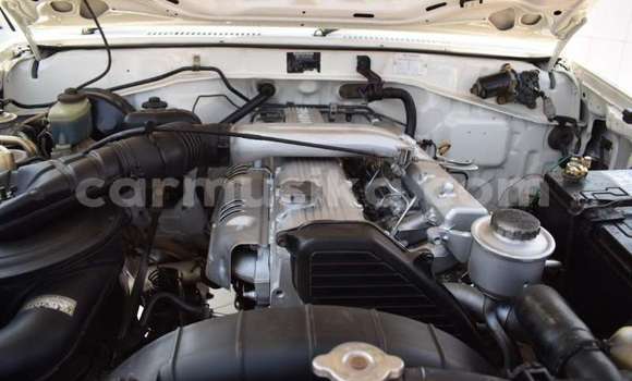 Acheter Occasion Voiture Toyota Land Cruiser Blanc à Beitbridge, Matabeleland South Acheter Occasion Voiture Toyota Land Cruiser Blanc à Beitbridge, Matabeleland South