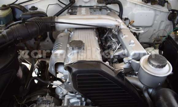 Acheter Occasion Voiture Toyota Land Cruiser Blanc à Beitbridge, Matabeleland South Acheter Occasion Voiture Toyota Land Cruiser Blanc à Beitbridge, Matabeleland South