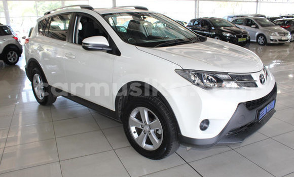 Buy Used Toyota RAV4 White Car in Beitbridge in Matabeleland South Buy Used Toyota RAV4 White Car in Beitbridge in Matabeleland South