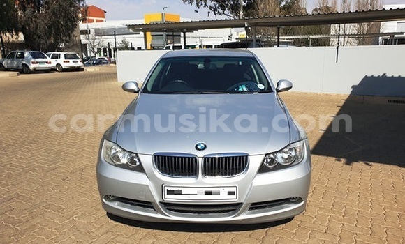 Nunua Ilio tumika BMW 326 Fedha Gari ndani ya Beitbridge nchini Matabeleland Kusini Nunua Ilio tumika BMW 326 Fedha Gari ndani ya Beitbridge nchini Matabeleland Kusini