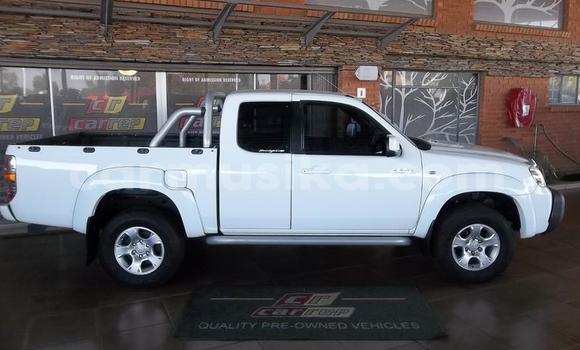Buy Used Mazda BT-50 White Car in Beitbridge in Matabeleland South Buy Used Mazda BT-50 White Car in Beitbridge in Matabeleland South
