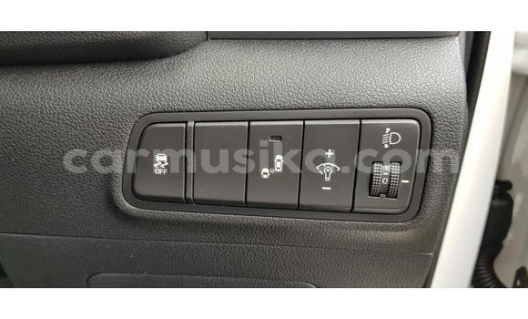 Buy Used Hyundai Tucson White Car in Beitbridge in Matabeleland South Buy Used Hyundai Tucson White Car in Beitbridge in Matabeleland South