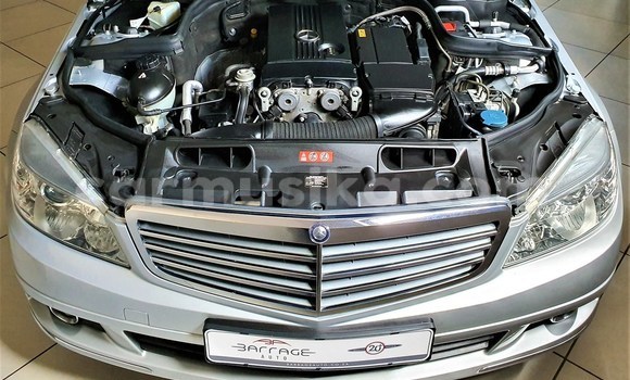 Acheter Occasion Voiture Mercedes‒Benz C–Class Gris à Beitbridge, Matabeleland South Acheter Occasion Voiture Mercedes‒Benz C–Class Gris à Beitbridge, Matabeleland South