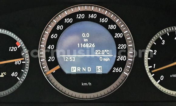 Acheter Occasion Voiture Mercedes‒Benz C–Class Gris à Beitbridge, Matabeleland South Acheter Occasion Voiture Mercedes‒Benz C–Class Gris à Beitbridge, Matabeleland South