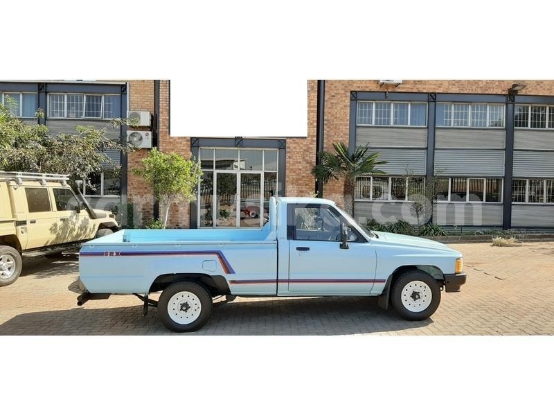 Big with watermark toyota hilux matabeleland south beitbridge 11815