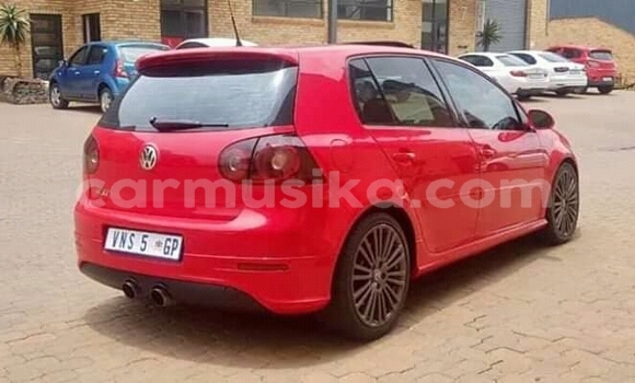 Tenga Tsaru Volkswagen Golf R Tsvuku Mota in Beitbridge in Matabeleland South Tenga Tsaru Volkswagen Golf R Tsvuku Mota in Beitbridge in Matabeleland South