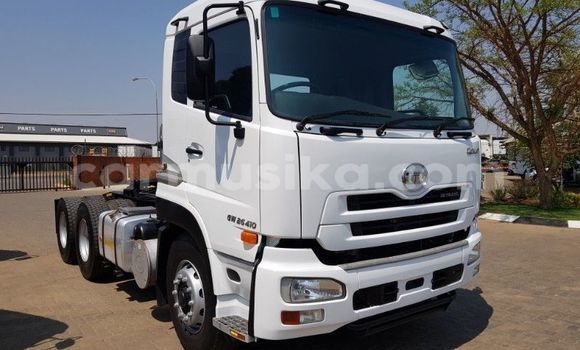 Acheter Occasion Utilitaire Nissan UD Blanc à Harare, Harare Acheter Occasion Utilitaire Nissan UD Blanc à Harare, Harare