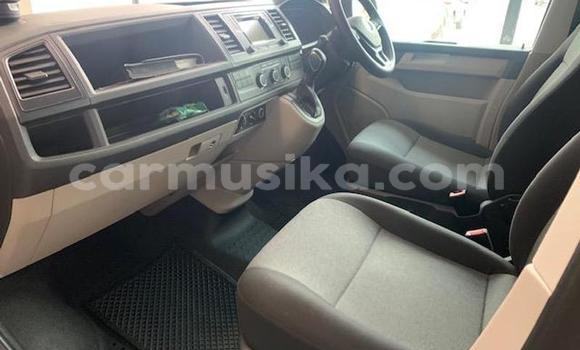 Buy Used Volkswagen Transporter White Car in Beitbridge in Matabeleland South Buy Used Volkswagen Transporter White Car in Beitbridge in Matabeleland South