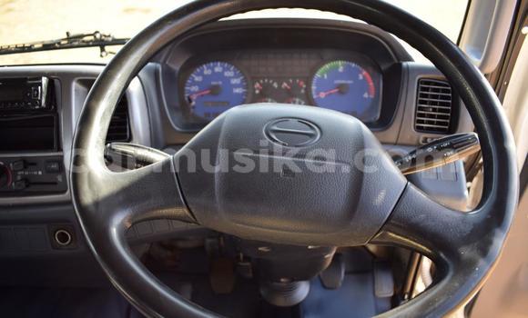 Buy Used Hino 300 Series White Truck in Beitbridge in Matabeleland South Buy Used Hino 300 Series White Truck in Beitbridge in Matabeleland South