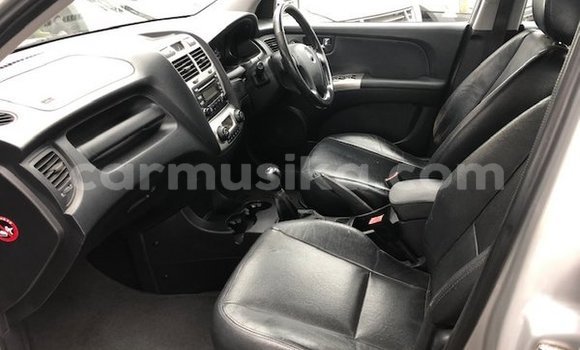 Buy Used Kia Sportage Silver Car in Beitbridge in Matabeleland South Buy Used Kia Sportage Silver Car in Beitbridge in Matabeleland South