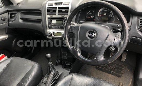Buy Used Kia Sportage Silver Car in Beitbridge in Matabeleland South Buy Used Kia Sportage Silver Car in Beitbridge in Matabeleland South