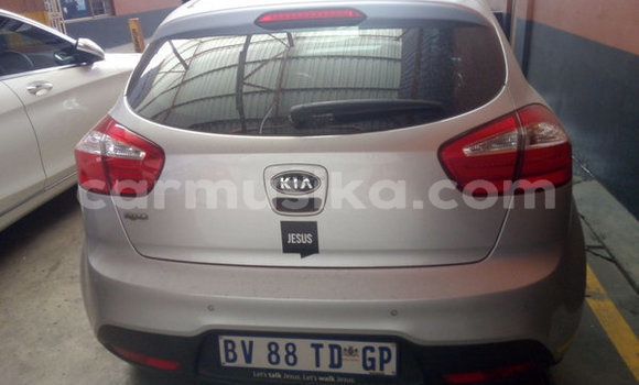 Buy Used Kia Rio Silver Car in Beitbridge in Matabeleland South Buy Used Kia Rio Silver Car in Beitbridge in Matabeleland South