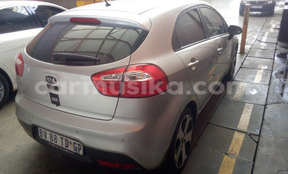 Buy Used Kia Rio Silver Car in Beitbridge in Matabeleland South Buy Used Kia Rio Silver Car in Beitbridge in Matabeleland South