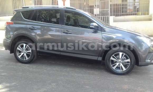 Acheter Occasion Voiture Toyota RAV4 Autre à Beitbridge, Matabeleland South Acheter Occasion Voiture Toyota RAV4 Autre à Beitbridge, Matabeleland South