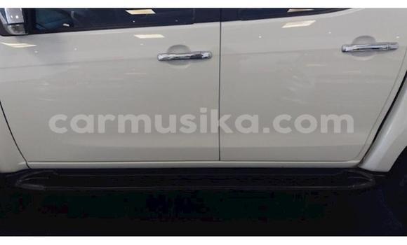 Tenga Tsaru Isuzu KB Chena Mota in Beitbridge in Matabeleland South Tenga Tsaru Isuzu KB Chena Mota in Beitbridge in Matabeleland South