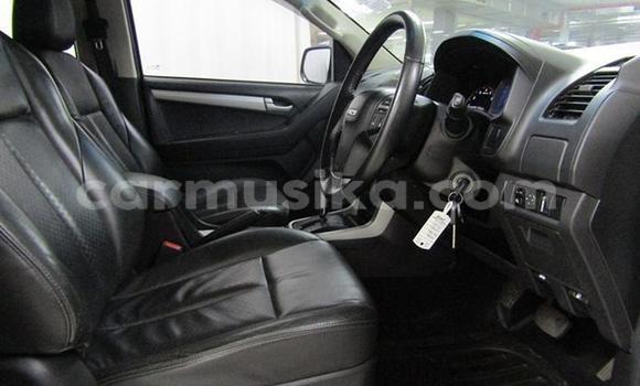 Tenga Tsaru Isuzu KB Chena Mota in Beitbridge in Matabeleland South Tenga Tsaru Isuzu KB Chena Mota in Beitbridge in Matabeleland South