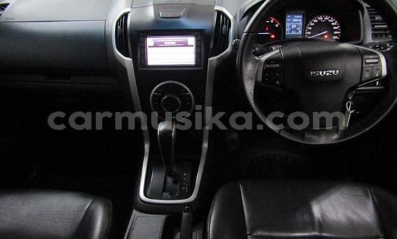 Tenga Tsaru Isuzu KB Chena Mota in Beitbridge in Matabeleland South Tenga Tsaru Isuzu KB Chena Mota in Beitbridge in Matabeleland South