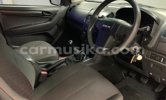 Acheter Occasion Voiture Isuzu KB Gris à Beitbridge, Matabeleland South Acheter Occasion Voiture Isuzu KB Gris à Beitbridge, Matabeleland South