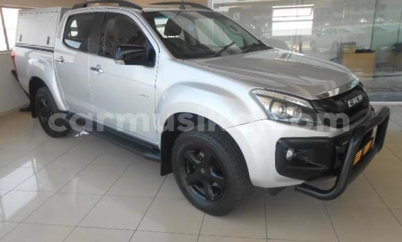 Buy Used Isuzu KB Silver Car in Beitbridge in Matabeleland South Buy Used Isuzu KB Silver Car in Beitbridge in Matabeleland South