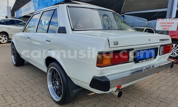 Acheter Import Voiture Toyota Corolla Blanc à Beitbridge, Matabeleland South Acheter Import Voiture Toyota Corolla Blanc à Beitbridge, Matabeleland South