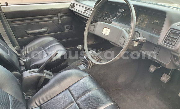 Acheter Import Voiture Toyota Corolla Blanc à Beitbridge, Matabeleland South Acheter Import Voiture Toyota Corolla Blanc à Beitbridge, Matabeleland South