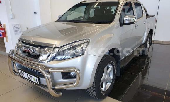 Buy Used Isuzu KB Silver Car in Beitbridge in Matabeleland South Buy Used Isuzu KB Silver Car in Beitbridge in Matabeleland South