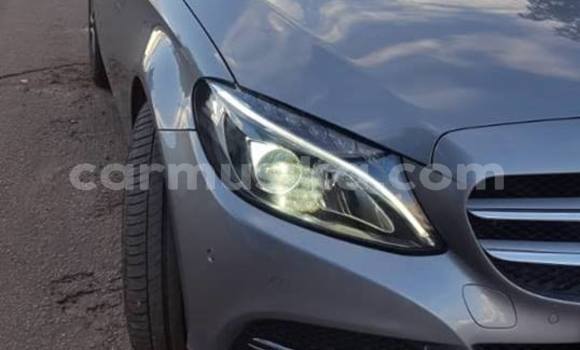 Tenga Tsaru Mercedes‒Benz C-klasse Sirivha Mota in Harare in Harare Tenga Tsaru Mercedes‒Benz C-klasse Sirivha Mota in Harare in Harare