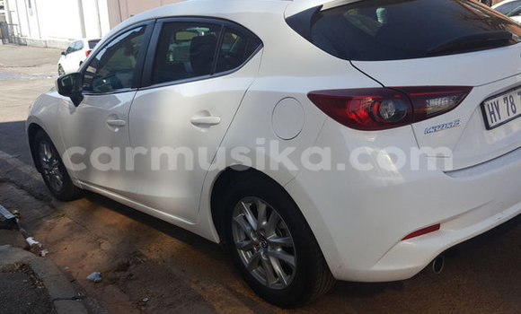 Nunua Ilio tumika Mazda 3 Nyeupe Gari ndani ya Beitbridge nchini Matabeleland Kusini Nunua Ilio tumika Mazda 3 Nyeupe Gari ndani ya Beitbridge nchini Matabeleland Kusini