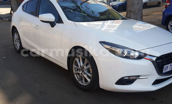 Nunua Ilio tumika Mazda 3 Nyeupe Gari ndani ya Beitbridge nchini Matabeleland Kusini Nunua Ilio tumika Mazda 3 Nyeupe Gari ndani ya Beitbridge nchini Matabeleland Kusini