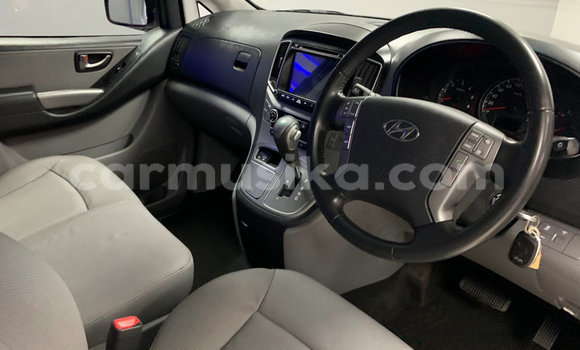 Buy Used Hyundai H1 White Car in Beitbridge in Matabeleland South Buy Used Hyundai H1 White Car in Beitbridge in Matabeleland South