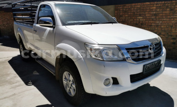 Acheter Occasion Voiture Toyota Hilux Blanc à Beitbridge, Matabeleland South Acheter Occasion Voiture Toyota Hilux Blanc à Beitbridge, Matabeleland South