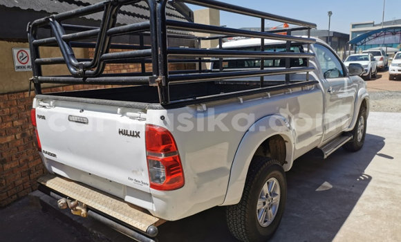 Acheter Occasion Voiture Toyota Hilux Blanc à Beitbridge, Matabeleland South Acheter Occasion Voiture Toyota Hilux Blanc à Beitbridge, Matabeleland South